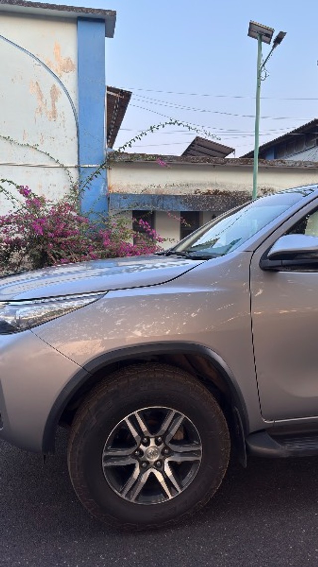Second-hand 2019 Toyota Fortuner 2.8 2WD MT BSIV for sale in Uttara Kannada-13
