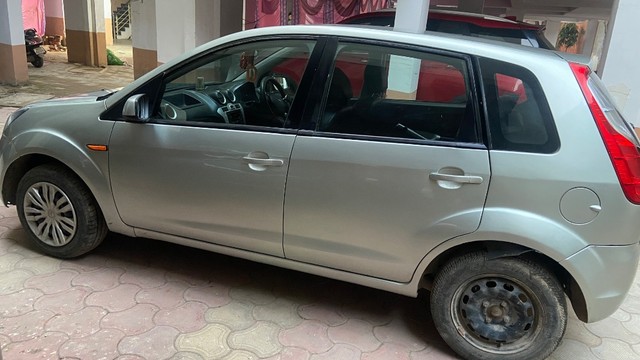 Second-hand 2011 Ford Figo Diesel ZXI for sale in Gwalior-3