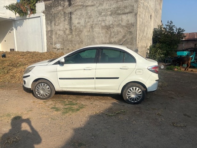 Second-hand 2016 Tata Zest Revotron 1.2T XM for sale in Dhar-2