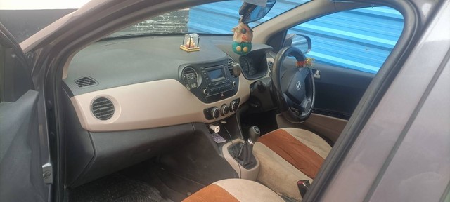 Second-hand 2015 Hyundai Grand i10 Sportz for sale in Gorakhpur-2