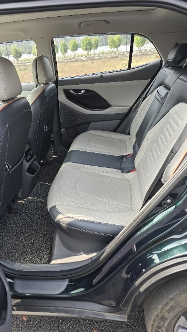 Second-hand 2024 Hyundai Creta SX for sale in Visakhapatnam-8