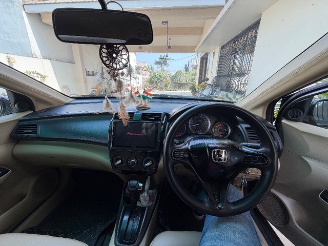 Second-hand 2012 Honda City V AT for sale in Rewa-8