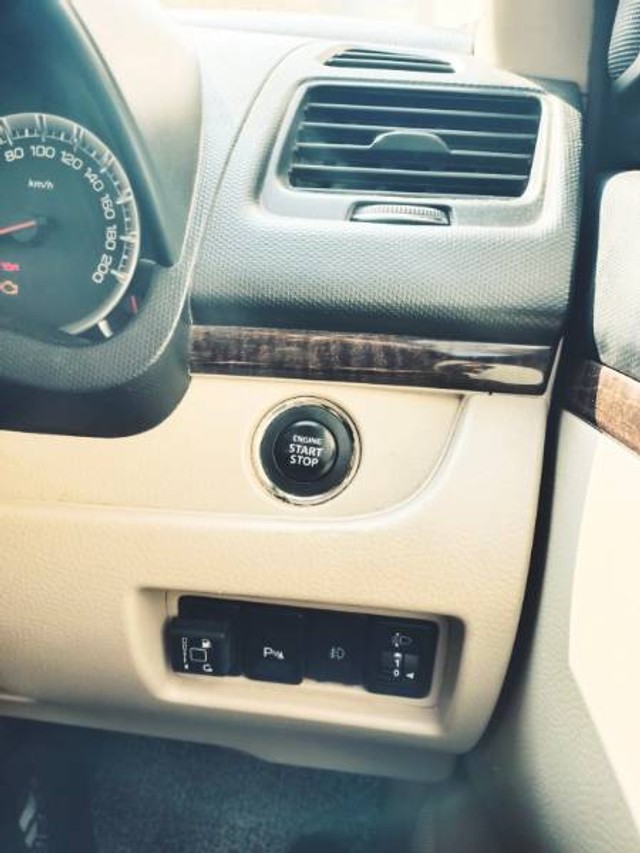 Second-hand 2016 Maruti Swift Dzire ZXI for sale in Rewari-3