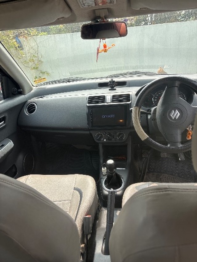 Maruti Suzuki Swift Dzire VXi Second-hand 2009 Maruti Suzuki Swift Dzire VXi for sale in Patancheru-3