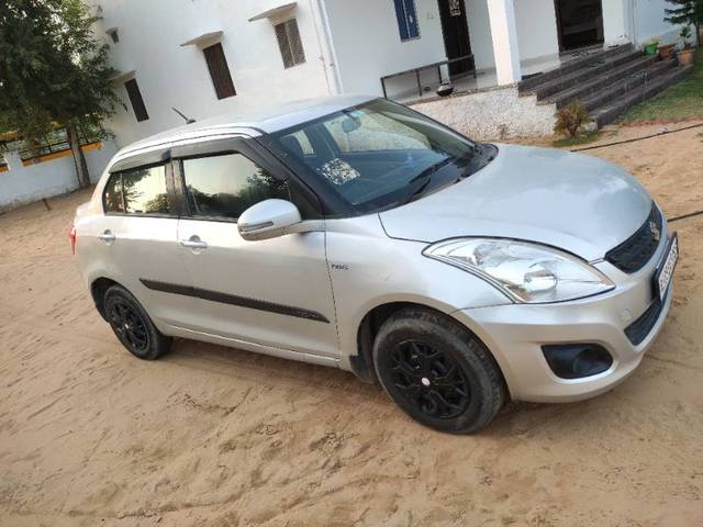 https://images10.gaadi.com/usedgaadi-sellcar/UsedCar/a75f4453-47f3-4e87-bdf8-061455207bfd/9921e004-b3f5-42ce-b35f-4516dc461fbf.jpg?imwidth=6400