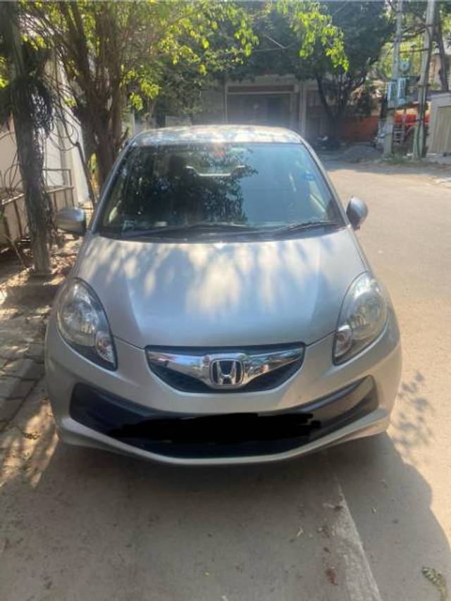 https://images10.gaadi.com/usedgaadi-sellcar/UsedCar/a7ab86f6-3319-41ba-bcbf-09bb18b782e1/31799098-edec-4149-9a4f-60e0efbb8983.jpeg?imwidth=6401