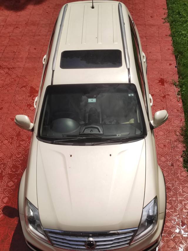 https://images10.gaadi.com/usedgaadi-sellcar/UsedCar/a7d7403c-f8f3-4cf9-8fd6-013ddda27d59/b578b65b-2d9c-4407-b69d-5c377a02720c.jpg?imwidth=6400