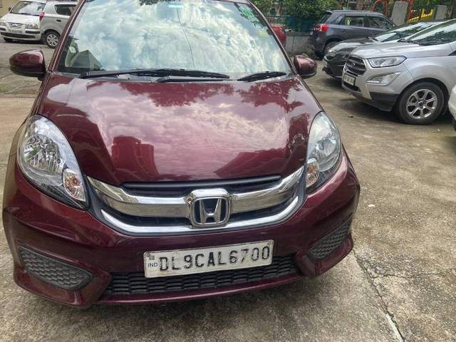 https://images10.gaadi.com/usedgaadi-sellcar/UsedCar/a7dfacec-6ee0-41c2-9342-96e04ab1d3bd/5d739910-4285-4669-a905-7fd0b65d2148.jpeg?imwidth=6400