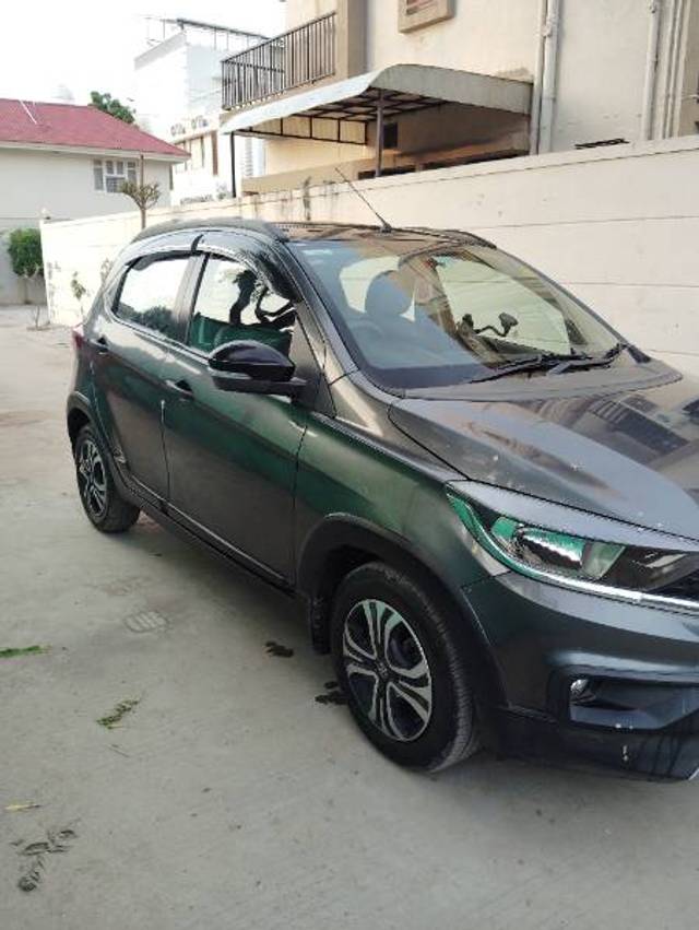 https://images10.gaadi.com/usedgaadi-sellcar/UsedCar/a80a6d9c-ebd4-4670-b4c4-4ead251af55d/13c74581-2889-4eb6-beec-5e404f12046b.jpg?imwidth=6400