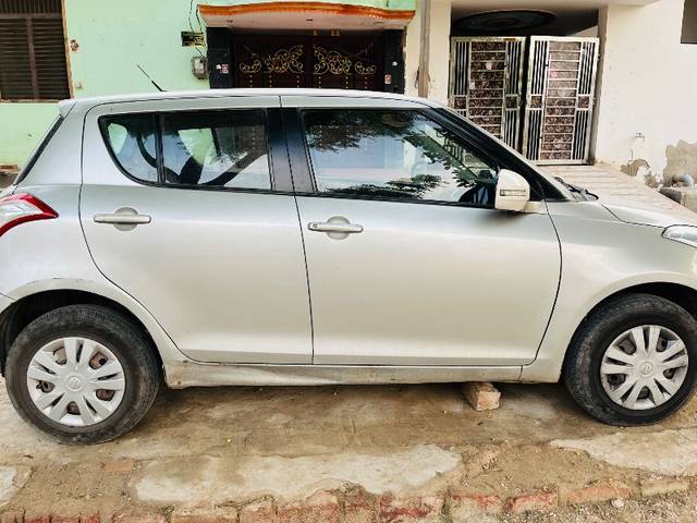 https://images10.gaadi.com/usedgaadi-sellcar/UsedCar/a81b374d-8f39-428c-8769-cc007806445f/7eae6ee7-2ed7-4596-b90a-515598334c46.jpeg?imwidth=6401