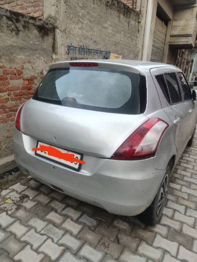 https://images10.gaadi.com/usedgaadi-sellcar/UsedCar/a8451e9b-8304-4568-89e9-8a6a57aa6aef/cc575807-aca5-4b32-8b27-8ee60cf771e1.jpg?imwidth=6400