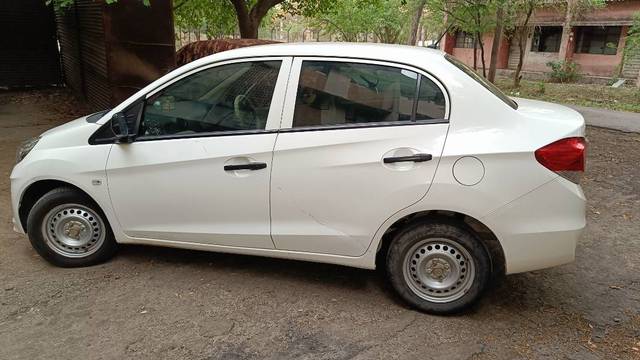 https://images10.gaadi.com/usedgaadi-sellcar/UsedCar/a86267ad-1b34-4d11-8b4e-53f2c67e60a3/6b208a84-f8b9-4fc9-a947-b2272236d952.jpg?imwidth=6402