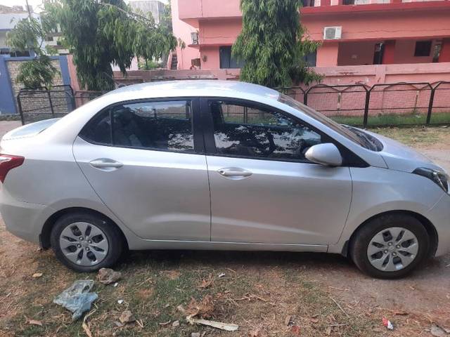 https://images10.gaadi.com/usedgaadi-sellcar/UsedCar/a86c8e2e-ec5b-49ed-9773-e586d4fe72a8/6e9225ef-7bc4-4f69-bd5d-21bad65a72fb.jpg?imwidth=6401