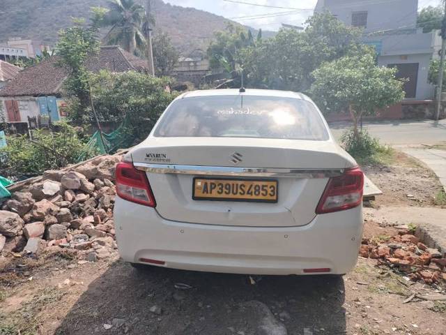 https://images10.gaadi.com/usedgaadi-sellcar/UsedCar/a88b9b9a-e1e8-4e9c-83ac-a6c555baddfd/b7729d66-6ec1-4758-ba1b-39e2108bc0da.jpg?imwidth=6401