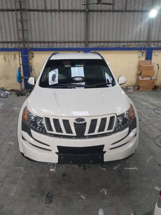 Mahindra XUV500 2011-2015 Mahindra XUV500 W8 FWD