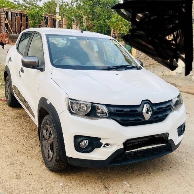 https://images10.gaadi.com/usedgaadi-sellcar/UsedCar/a8c70a27-e8bb-4b84-8c1e-20b0d327a6c2/4ec1c35c-a516-47f1-bf45-bb802e673862.jpeg?imwidth=6400