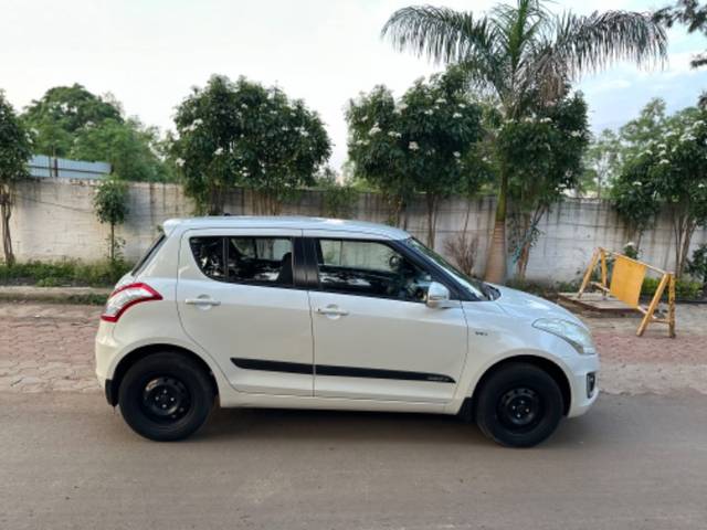 https://images10.gaadi.com/usedgaadi-sellcar/UsedCar/a937b8be-fdbe-4c90-86fb-2d3c38964f4f/bf9cbcda-63f0-4cba-a481-c21aece88303.jpg?imwidth=6401