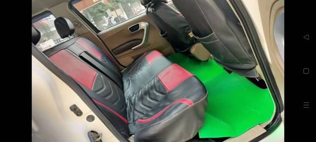 https://images10.gaadi.com/usedgaadi-sellcar/UsedCar/a96a8121-d2c5-45d7-9163-ac60eaf87c85/7568f991-97f2-450d-b29f-5ed64ccc216c.jpg?imwidth=6401