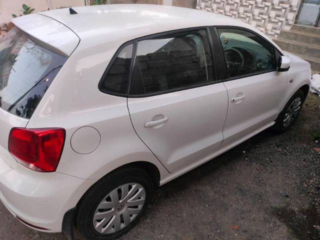 https://images10.gaadi.com/usedgaadi-sellcar/UsedCar/a97154ae-8b76-40d4-88a9-74acbd756d9d/d13a4bc5-88c1-4a0b-8421-97e6878b4984.jpg?imwidth=6401