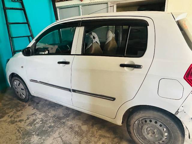 https://images10.gaadi.com/usedgaadi-sellcar/UsedCar/a9889cbb-f7cd-4054-a329-5f92075dfa76/7ed745f9-0865-4352-9c00-e269b4ea8dc0.jpg?imwidth=6400