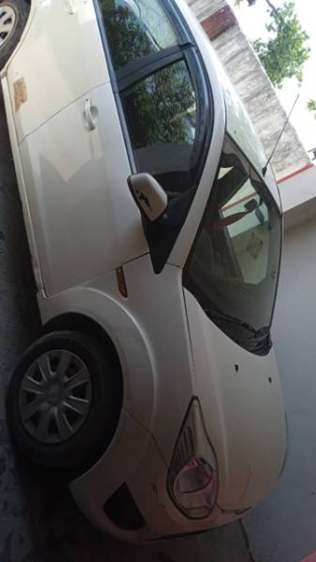 https://images10.gaadi.com/usedgaadi-sellcar/UsedCar/a99deb02-75ae-473d-97b4-9219b68c4c7f/15e06d64-195c-4970-8e8f-c5c843879b3d.jpg?imwidth=6401