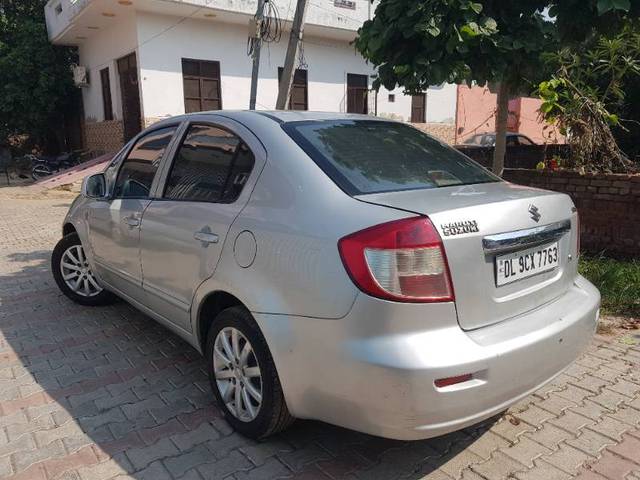 https://images10.gaadi.com/usedgaadi-sellcar/UsedCar/a99e204f-74f6-420c-ac10-51eee46face0/e94c5501-f6e5-4ef1-849d-5e49b7ab7b6c.jpg?imwidth=6402