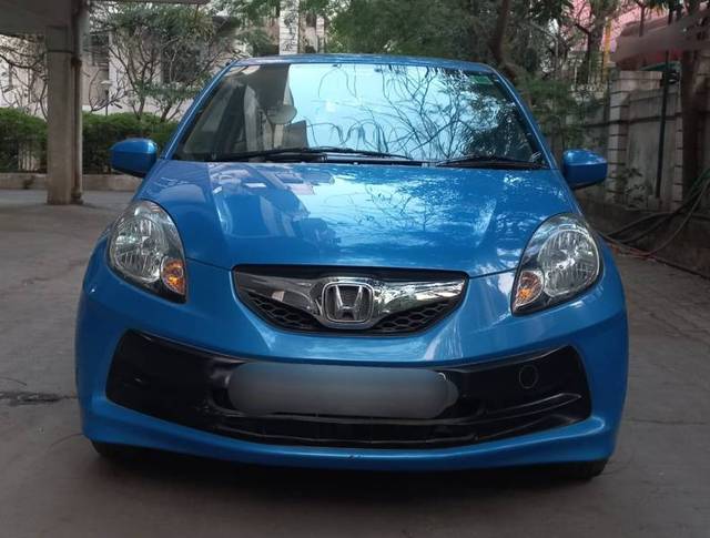 https://images10.gaadi.com/usedgaadi-sellcar/UsedCar/a9a7299e-4210-44cd-ac28-cb10c1171f32/e3f170c2-1cca-4bcd-abef-c3ef5dbfeacd.jpeg?imwidth=6400