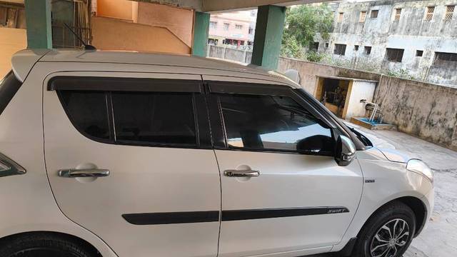 https://images10.gaadi.com/usedgaadi-sellcar/UsedCar/a9b8a418-0dd2-4e52-8bcc-ecbd4e9d6bd7/27eb9f58-5a48-40cb-90c4-95fdd653db12.jpeg?imwidth=6402