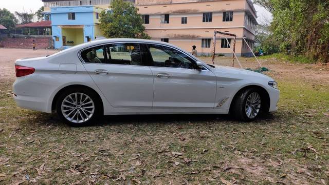 https://images10.gaadi.com/usedgaadi-sellcar/UsedCar/a9c8f1b0-599b-45b2-98a1-1beb0cf67480/ff131bc4-3abd-4867-9cc2-31cf8985f309.jpeg?imwidth=6400