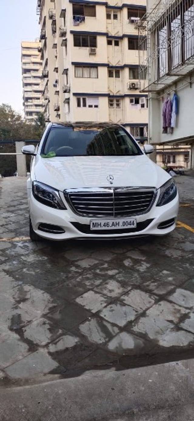 https://images10.gaadi.com/usedgaadi-sellcar/UsedCar/a9d2af37-8440-40c0-8796-2d24ad0d93ec/d3c1d513-746e-48d9-ae6a-f3d91424f88c.jpg?imwidth=6400