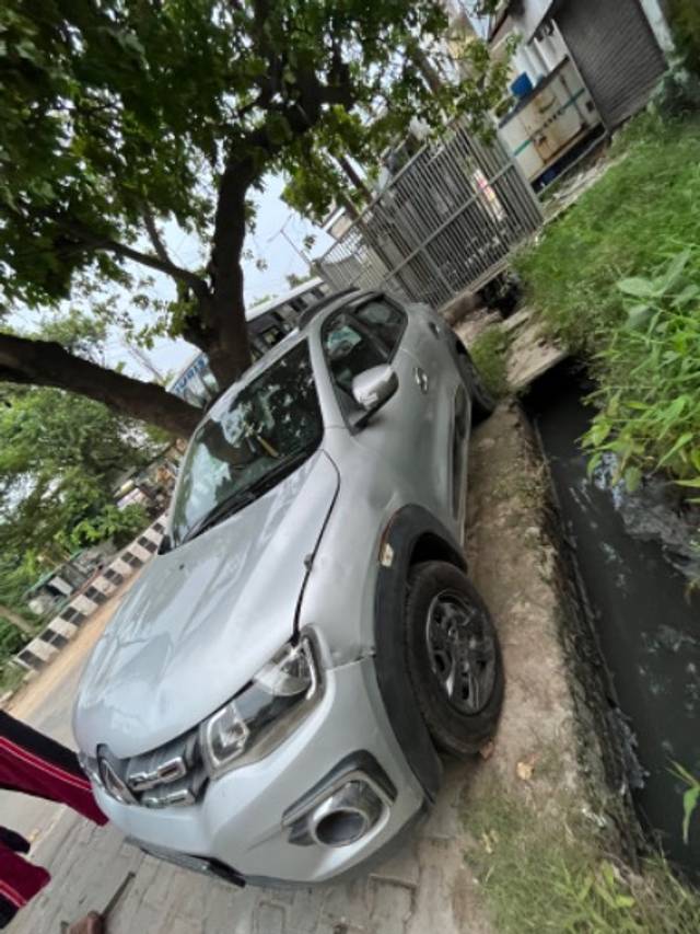 https://images10.gaadi.com/usedgaadi-sellcar/UsedCar/a9db0a72-e1e0-4726-9c58-8764cb239400/e1cbd206-a386-4f36-9f49-d25ae6a95554.jpeg?imwidth=6400