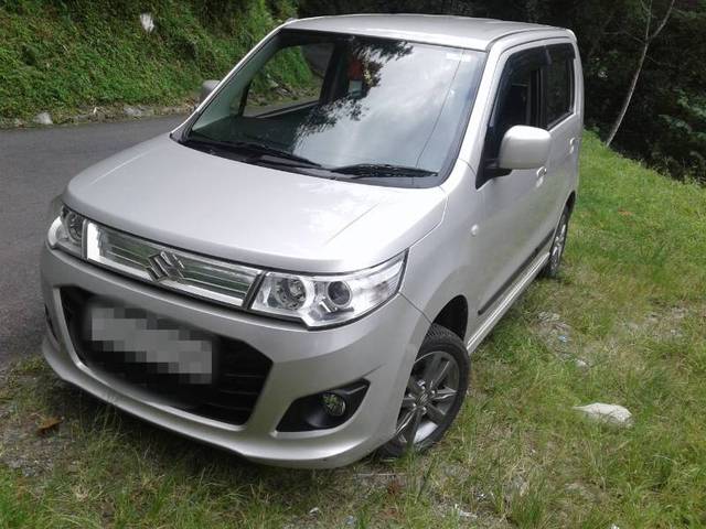 https://images10.gaadi.com/usedgaadi-sellcar/UsedCar/aa035b95-5c37-49d7-be05-0c25900c160e/06abe5c0-5f3c-4a06-946b-656077401e40.jpg?imwidth=6400