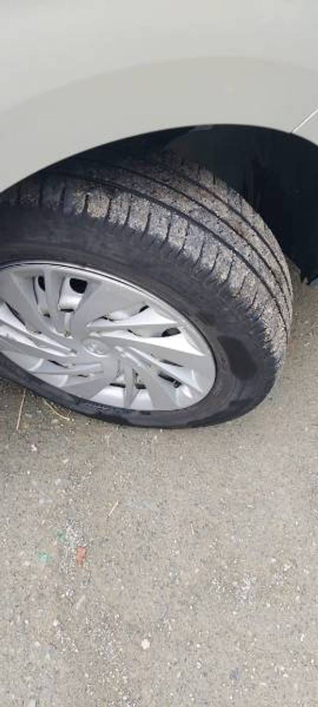 https://images10.gaadi.com/usedgaadi-sellcar/UsedCar/aa351a56-bd09-4ddb-9797-004ba274deb0/a2ac9601-73fe-44da-bb66-c0855bfd88c4.jpg?imwidth=6402