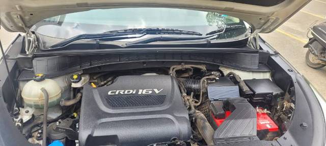 https://images10.gaadi.com/usedgaadi-sellcar/UsedCar/aa5ab215-e2db-4be4-b92b-de80f96a54d7/74852e33-79f2-49fd-bb4e-0d4150805393.jfif?imwidth=6401