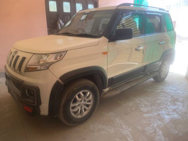 https://images10.gaadi.com/usedgaadi-sellcar/UsedCar/ab1c2844-4cc7-4bd9-984e-290085e03ad2/2e05d506-ed3a-4e6a-a9fb-6aa89886878e.jpeg?imwidth=6402