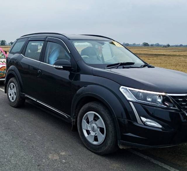 https://images10.gaadi.com/usedgaadi-sellcar/UsedCar/ab4a3c42-a879-4129-badb-a817639eca9c/70882518-3525-4bee-8d97-66f25c7dfcc5.jpg?imwidth=6400