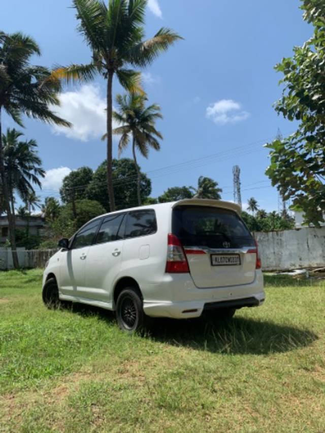 https://images10.gaadi.com/usedgaadi-sellcar/UsedCar/ab5b0fb1-f912-4ef3-bcb1-e08bacd3bf3a/2f54b1b4-2f70-48fe-91c1-34002c2bcb4f.jpeg?imwidth=6402