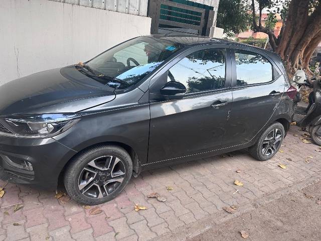 https://images10.gaadi.com/usedgaadi-sellcar/UsedCar/ab767a2f-d5f5-4ca7-8b76-d45bc674e581/78e49b1b-f2a2-4b74-9a2a-ead409549d2d.jpeg?imwidth=6400