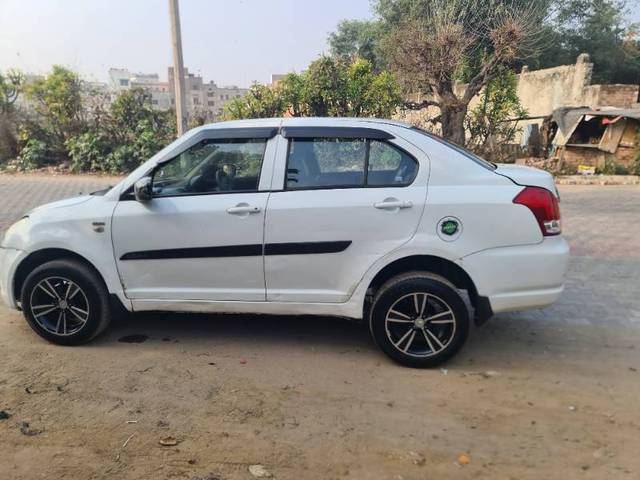 https://images10.gaadi.com/usedgaadi-sellcar/UsedCar/abc02a53-79e5-4d2f-a99b-2953a33d8820/8e3a3bd1-75a2-4b40-9f39-51a563c5d598.jpg?imwidth=6401