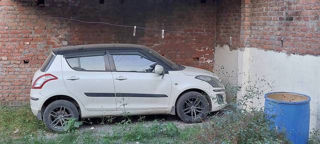 https://images10.gaadi.com/usedgaadi-sellcar/UsedCar/abda6262-20d4-4b13-ac7b-77435fc9a90b/190e74ea-5d30-4130-84c1-a4a195c4cbe3.jpg?imwidth=6401