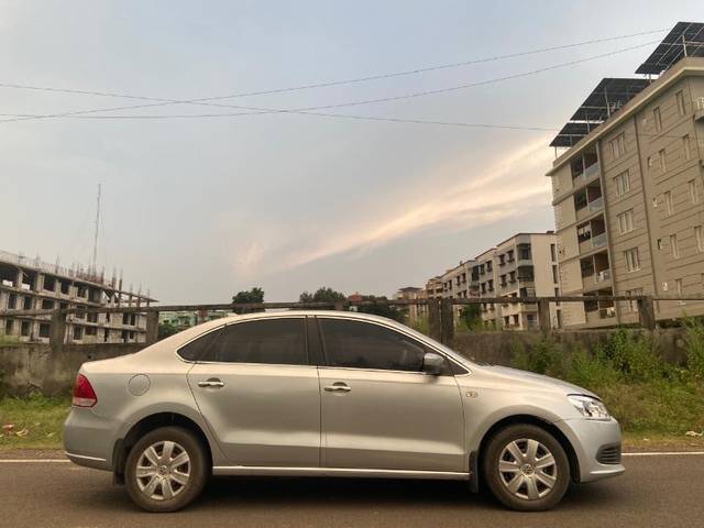 https://images10.gaadi.com/usedgaadi-sellcar/UsedCar/abee03d8-c62b-450e-9a3f-6e72b00852cb/a733784f-3b6a-4ff9-a027-ad61c773eb45.jpg?imwidth=6401