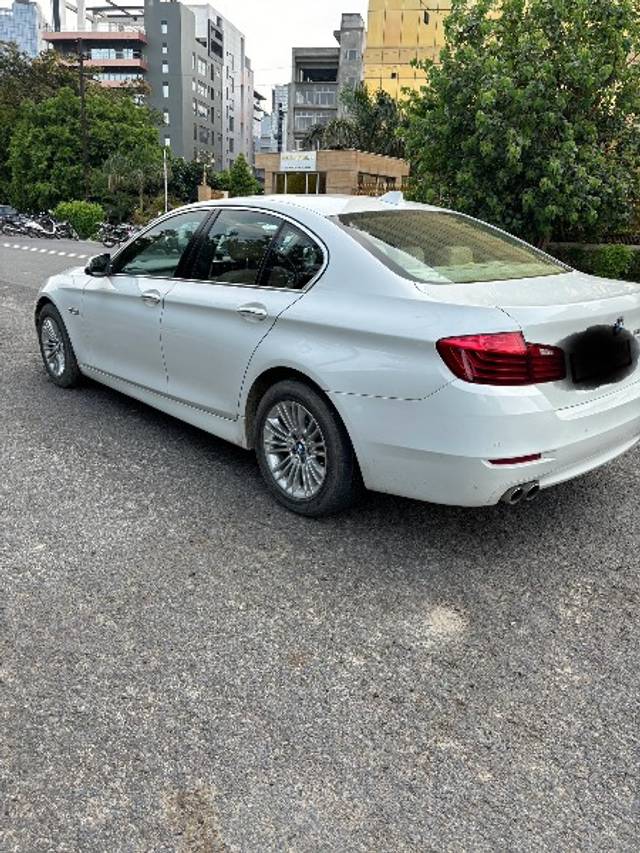 https://images10.gaadi.com/usedgaadi-sellcar/UsedCar/ac064628-4161-4a74-a6f2-2918daa5a530/79bb70b2-9aab-4b9e-9845-f65db6389efd.jpg?imwidth=6401