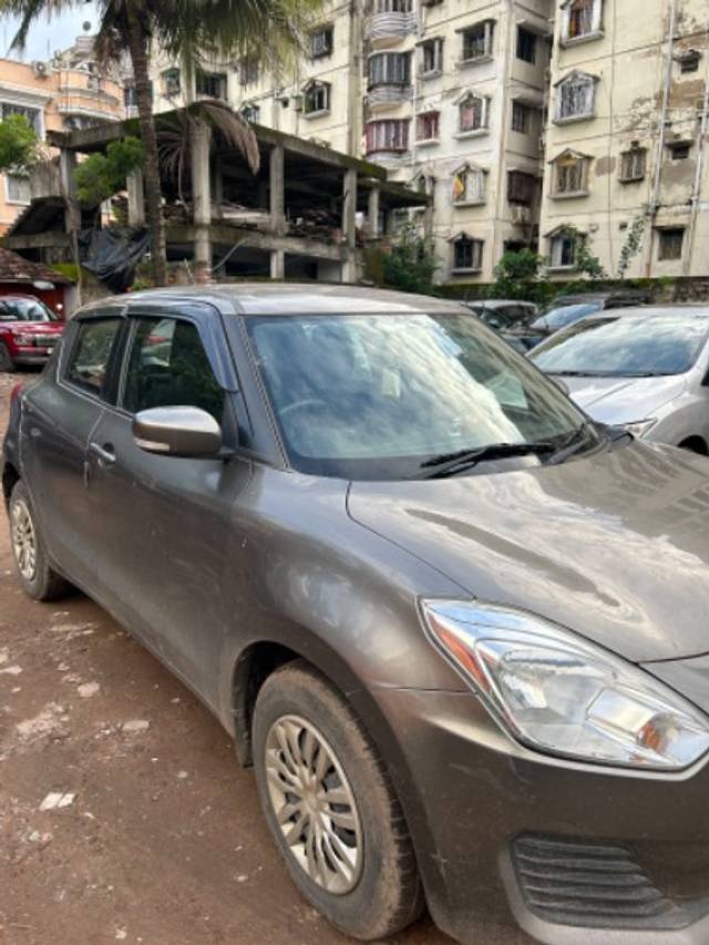 https://images10.gaadi.com/usedgaadi-sellcar/UsedCar/ac1374da-e597-4650-9155-096af11e7bcd/82f3e95b-4c98-4198-8bf5-3b8326fb77f9.jpg?imwidth=6400