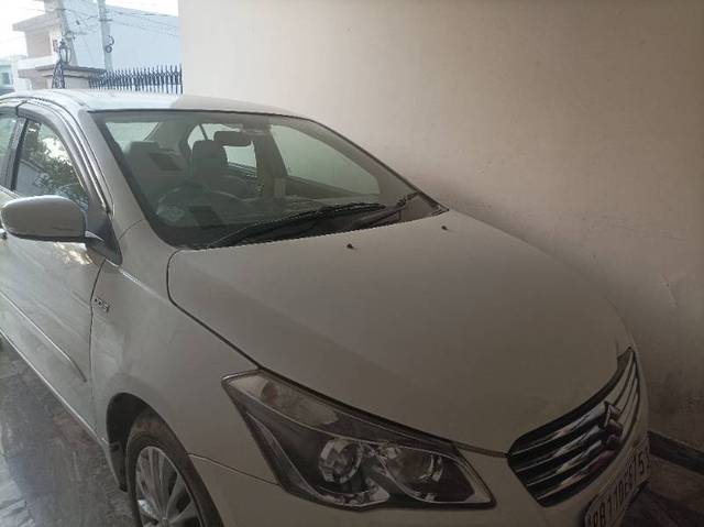 https://images10.gaadi.com/usedgaadi-sellcar/UsedCar/ac231171-a9d0-4f7f-b197-d42f71d07389/0dc84248-1693-421a-a03d-917bb186e91d.jpg?imwidth=6402