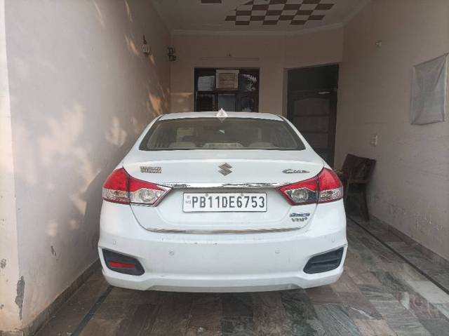 https://images10.gaadi.com/usedgaadi-sellcar/UsedCar/ac231171-a9d0-4f7f-b197-d42f71d07389/9a9a7976-24c2-4afb-882c-4c08e5406531.jpg?imwidth=6400