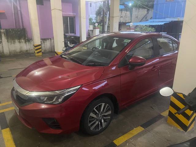 https://images10.gaadi.com/usedgaadi-sellcar/UsedCar/ac6b3063-aba1-40ce-8289-0a0e32e31712/599f3a06-e266-4130-aa6e-5965444d82f5.jpg?imwidth=6400