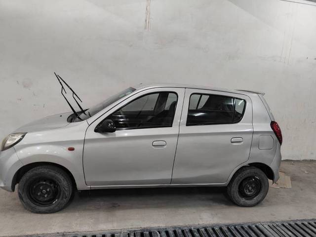 https://images10.gaadi.com/usedgaadi-sellcar/UsedCar/ac811dd7-1df5-477f-90d3-115c0d5cf36c/d83da49d-b422-4034-81e5-f006ff0e8868.jpeg?imwidth=6401