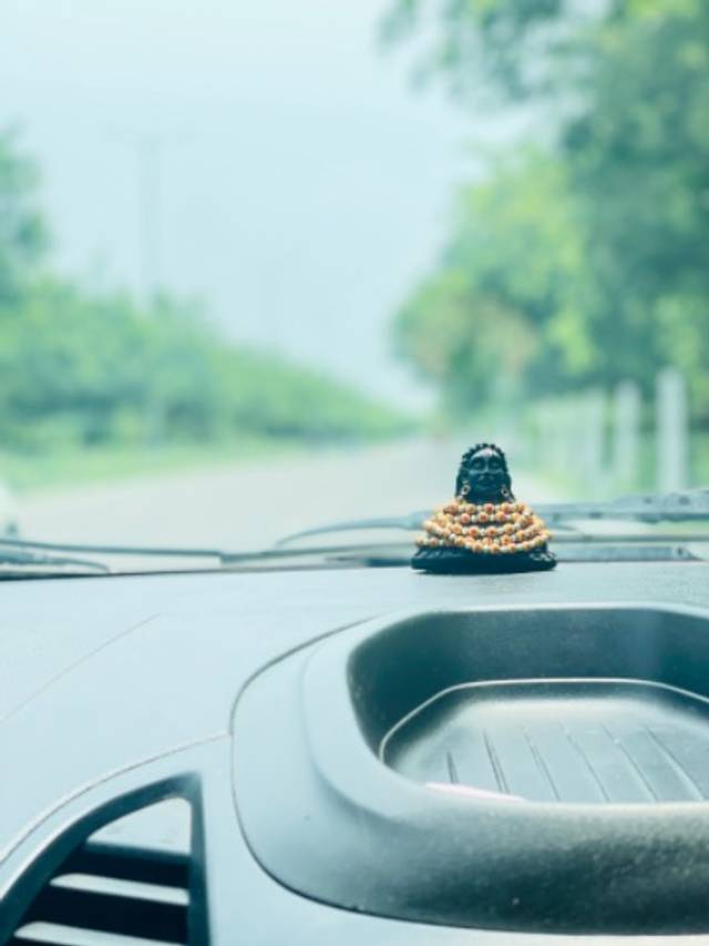 https://images10.gaadi.com/usedgaadi-sellcar/UsedCar/acb72949-de59-4c12-aed1-3c9146c76017/0970c853-806e-47bc-91db-1e02a11b64ab.jpeg?imwidth=6401