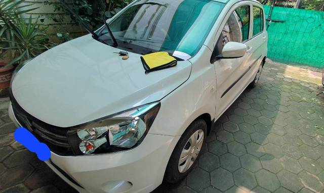 https://images10.gaadi.com/usedgaadi-sellcar/UsedCar/acf03a7b-db84-408a-8efd-9197c7b3ae60/42219d2b-5dad-4999-981f-54478cb3ab28.jpg?imwidth=6402
