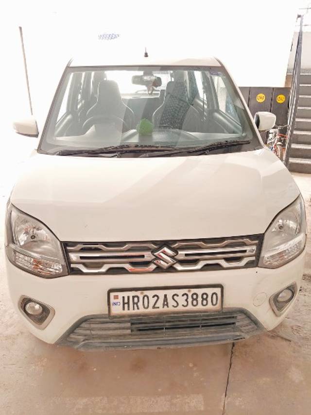 https://images10.gaadi.com/usedgaadi-sellcar/UsedCar/ad12b17a-48c7-468a-b331-382c74139b95/3f362975-492c-4d5a-9131-659f78e82296.jpeg?imwidth=6400